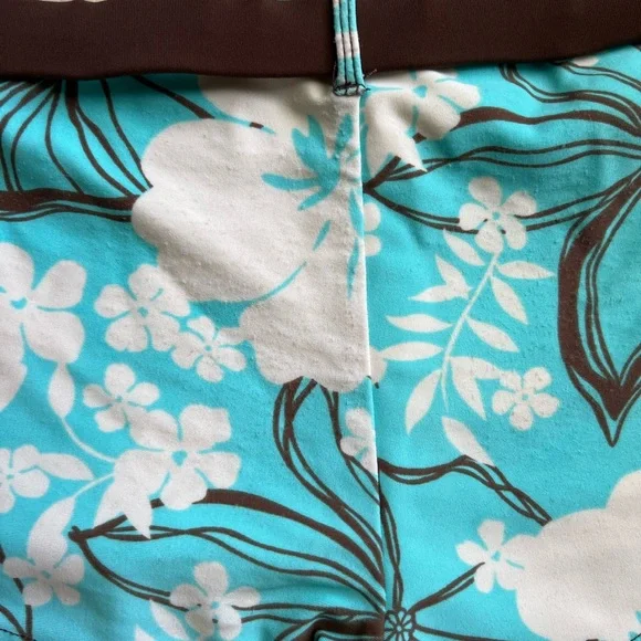 Floral Blue, White & Brown Bikini Shorts Set - Picture 3 of 4